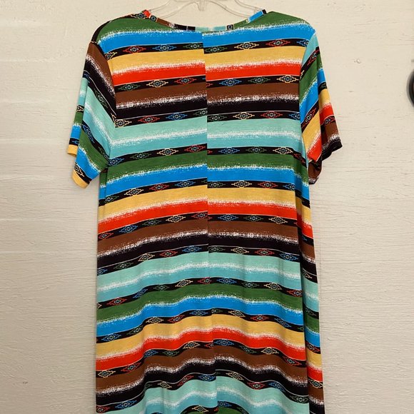 L&B Womens Stripe Top Size MEDIUM Poly Spandex Hi/Low Comfy Shirt Colorful - Picture 6 of 6